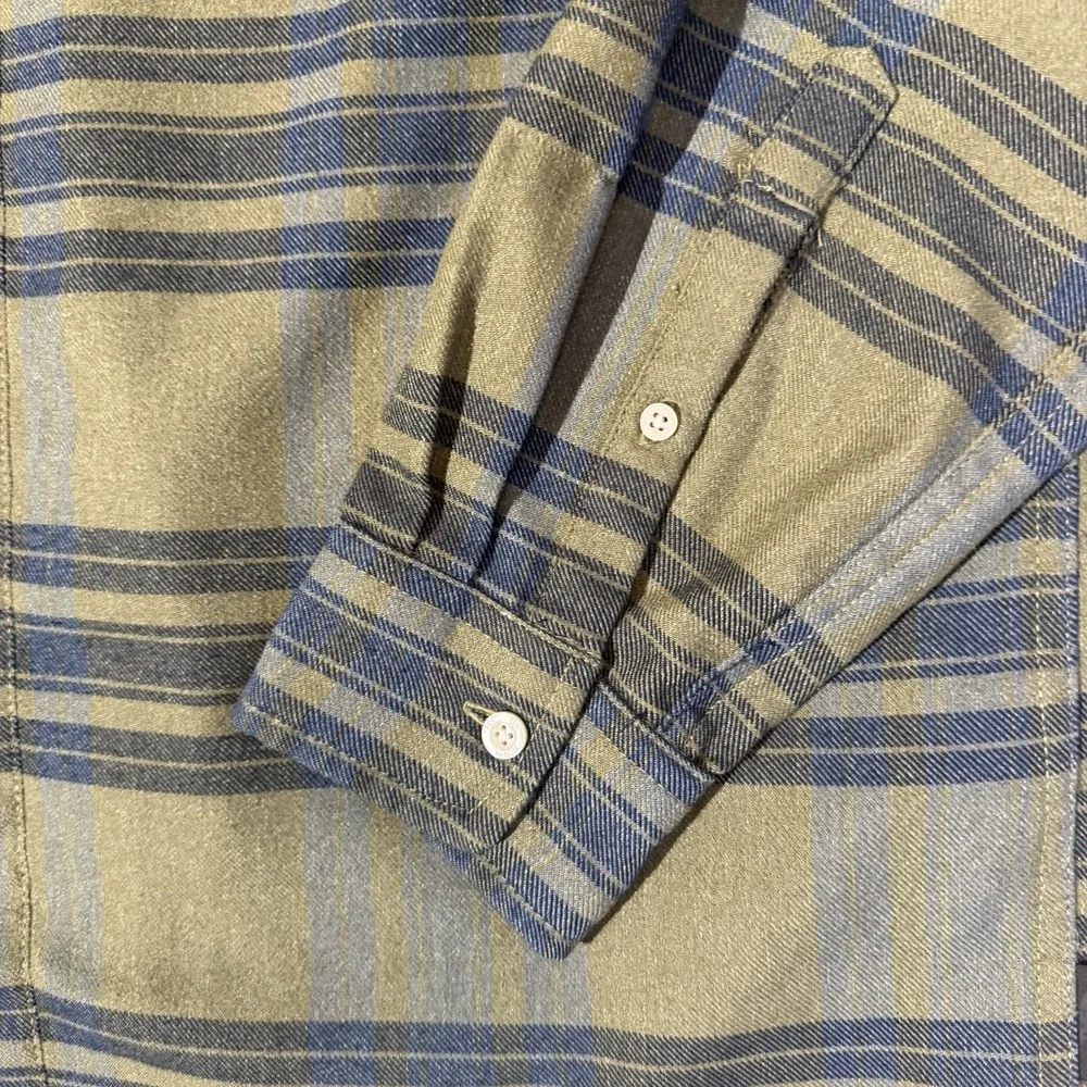 The North Face Men's Olive/ Navy Plaid Cotton Twill Flannel L Button Down Shirt